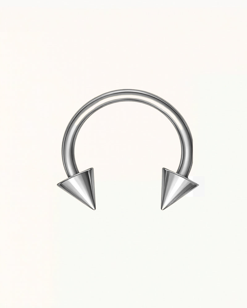 Nasenpiercing spitz zulaufend hufeisenförmig - Tarryn
