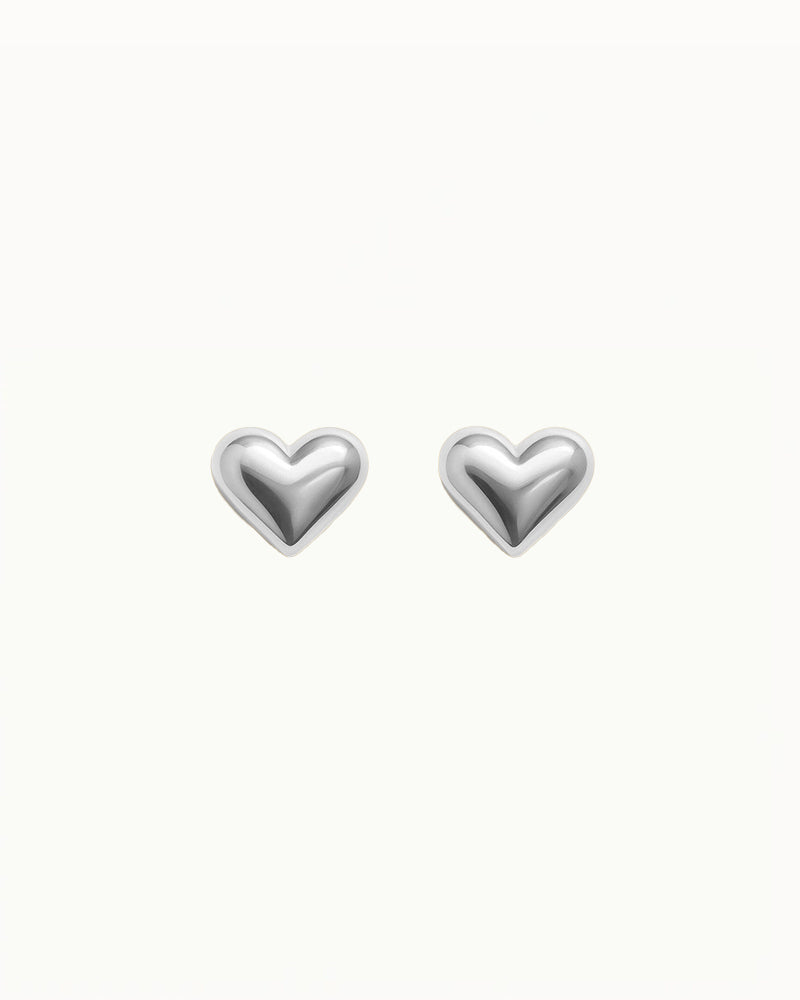 Studs with Mini Heart - Luna